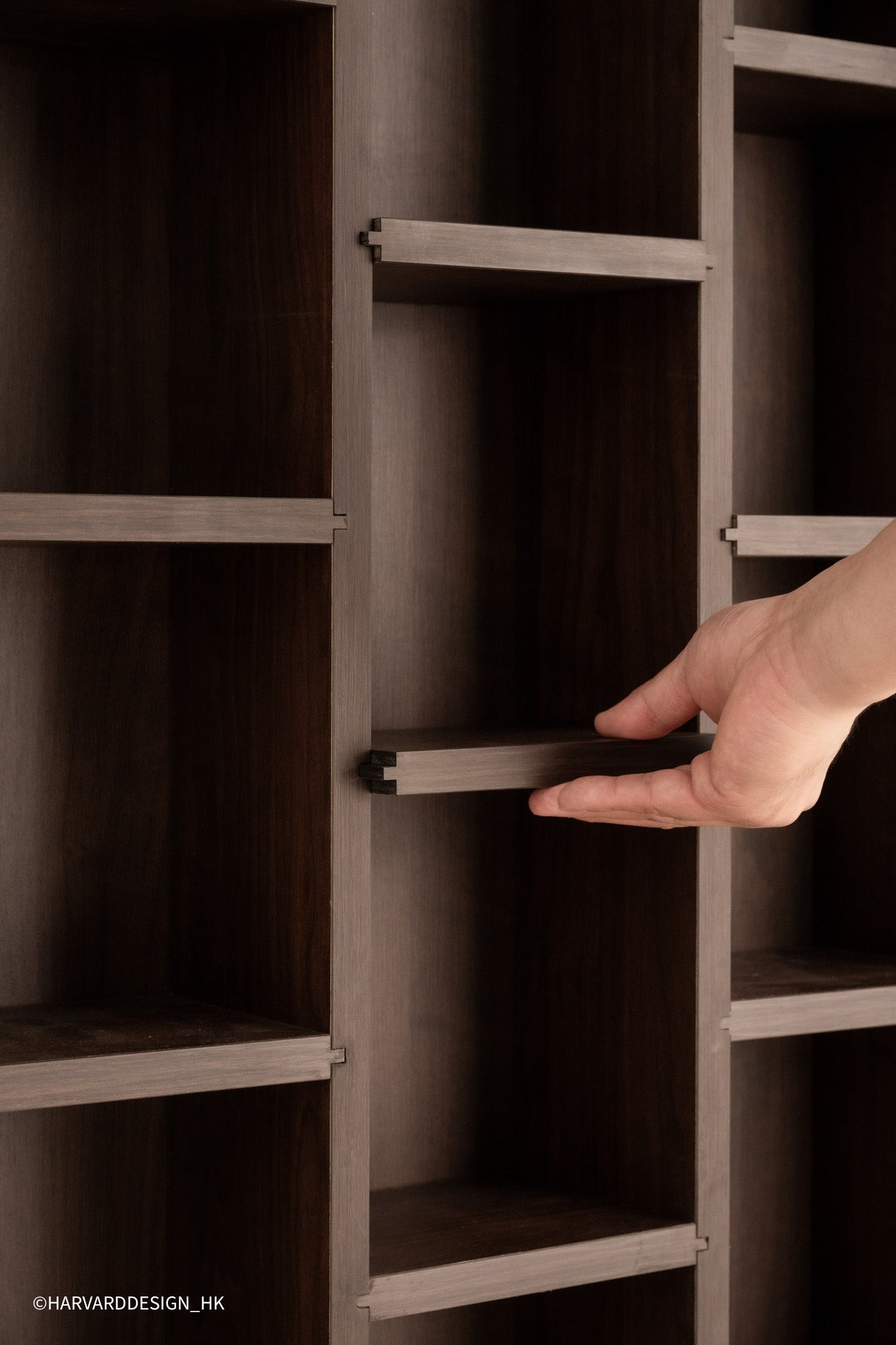 Plug & Pull Bottle Shelf
